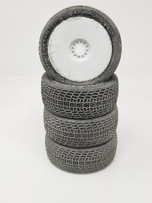 UK-FRONTIER EVO GUM M4 TIRES MOUNTED ON WHITE RIMS (4) - 5% WEAR VP-PRO