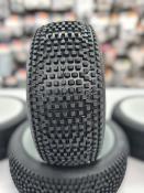 UK-Tyres 02 Buggy 1/8 30° Synthétic glued on rims white (2) WS LINE