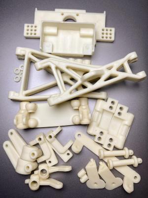 UK-Plastic set White Truggy 10T FAN RC