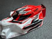 UK-Body "ARYA" White/Gun Metal/Red Universel WS-LINE